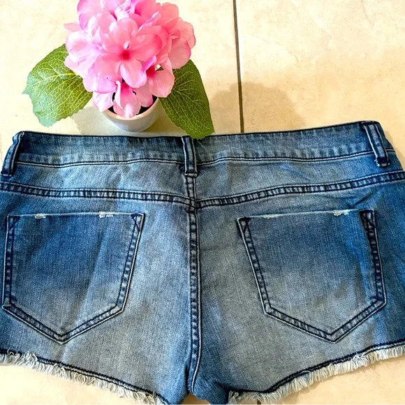 Victoria Secret “Cheeky” Cutoff Shorts ,sz 12 - Picture 2 of 2